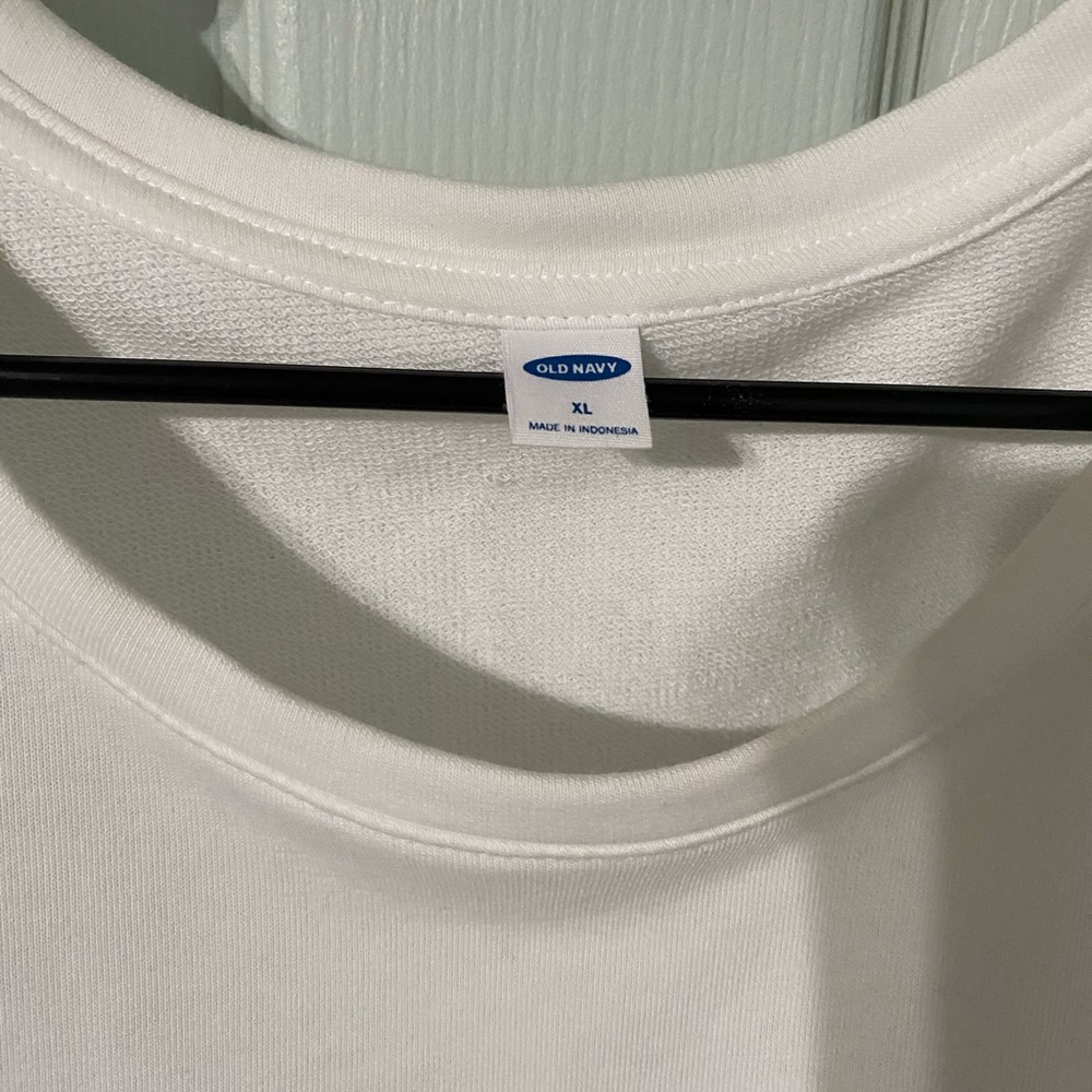 Old navy white sweater